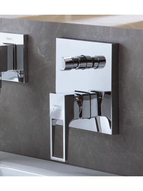 Hansgrohe Metropol falsík alatti kádcsaptelep loop fogantyúval 74545000