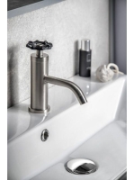 Sapho Reitano Industry mosdó csaptelep leeresztő nélkül, nik